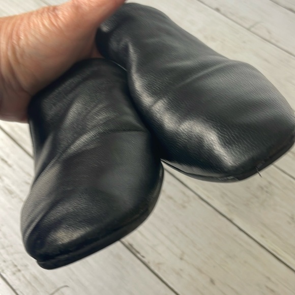 Aquatalia Revy Black Soft Nappa Leather Loafer - Picture 10 of 10